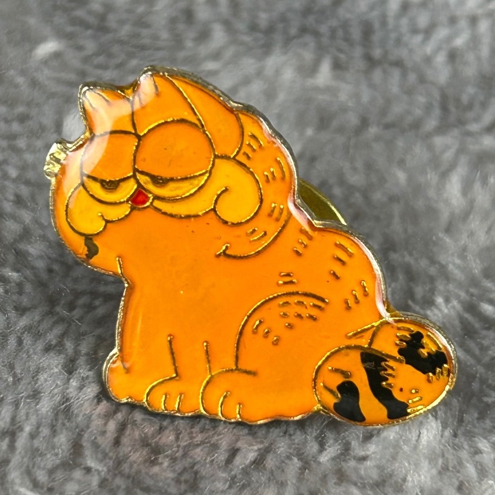 Vintage 80s Garfield Enamel Pin Orange Tabby Cat Jim Davis Cartoon Retro Lapel